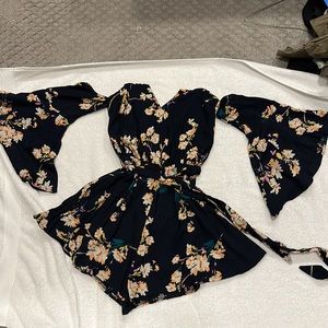 NWT SEEK The Label Strapless / HalterTie waist romper - SIZE XS